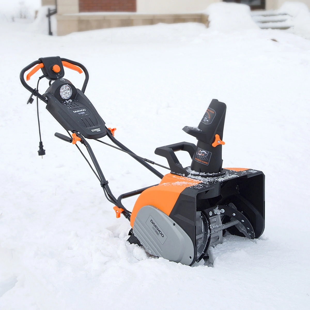 Снегоуборщик электр. Daewoo DAST 3000E 3кВт — миниатюра 16