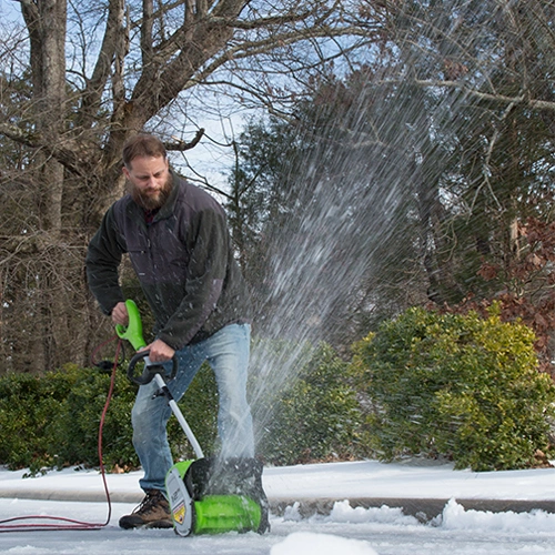Снегоуборщик электр. Greenworks GD40SSK2 — миниатюра 4