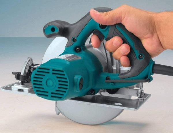 Циркулярная пила (дисковая) Makita HS7600 1200Вт (ручная) D диска.:185мм — миниатюра 3