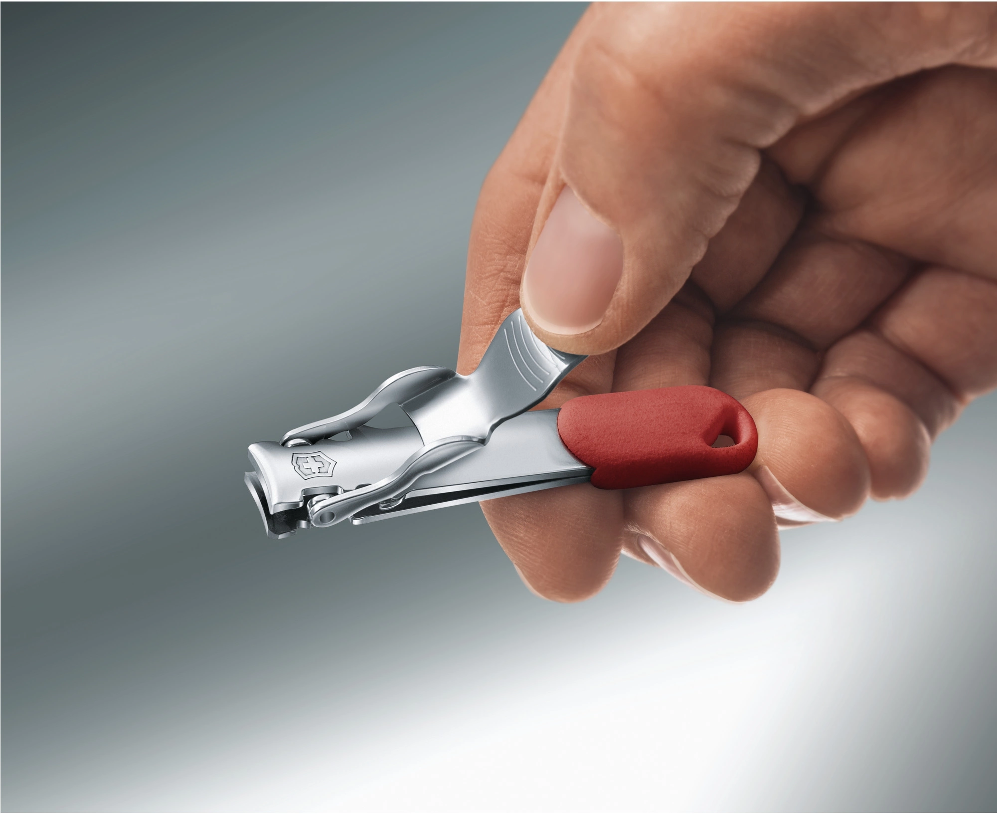 Книпсер Victorinox 8.2050.B1 для ногтей 60мм красный блистер — миниатюра 9