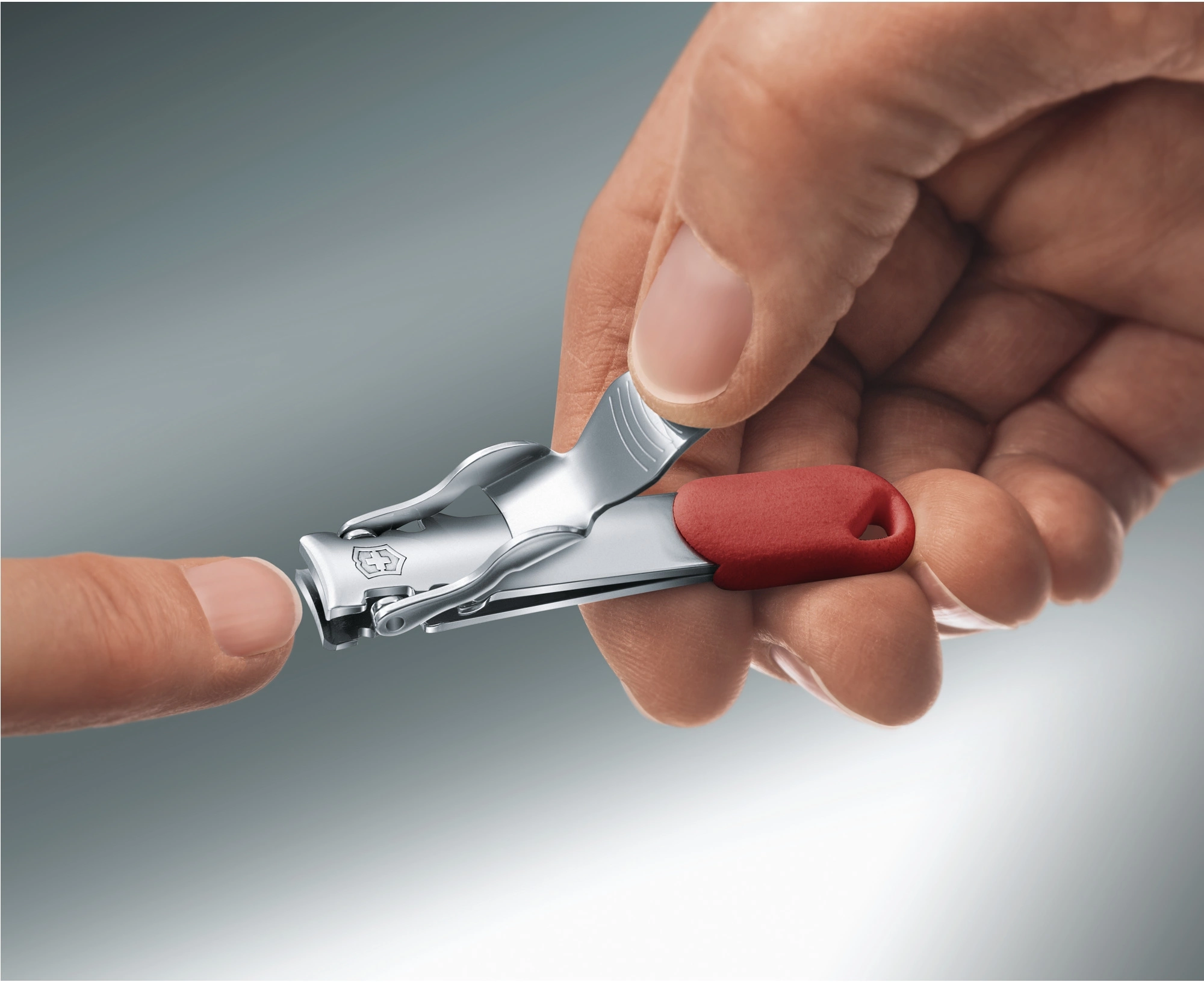 Книпсер Victorinox 8.2050.B1 для ногтей 60мм красный блистер — миниатюра 10