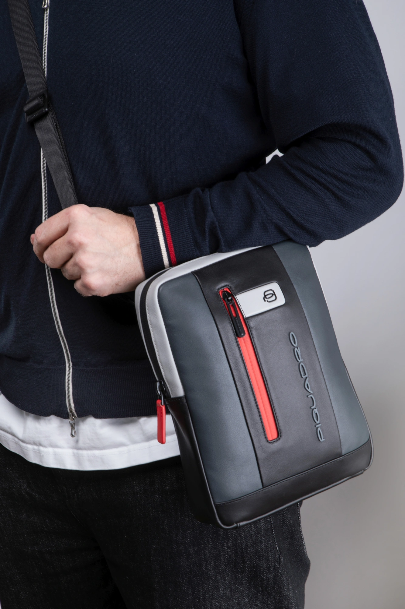 Сумка мужская Piquadro Urban CA1816UB00/GRN серая/черная натур.кожа — миниатюра 10