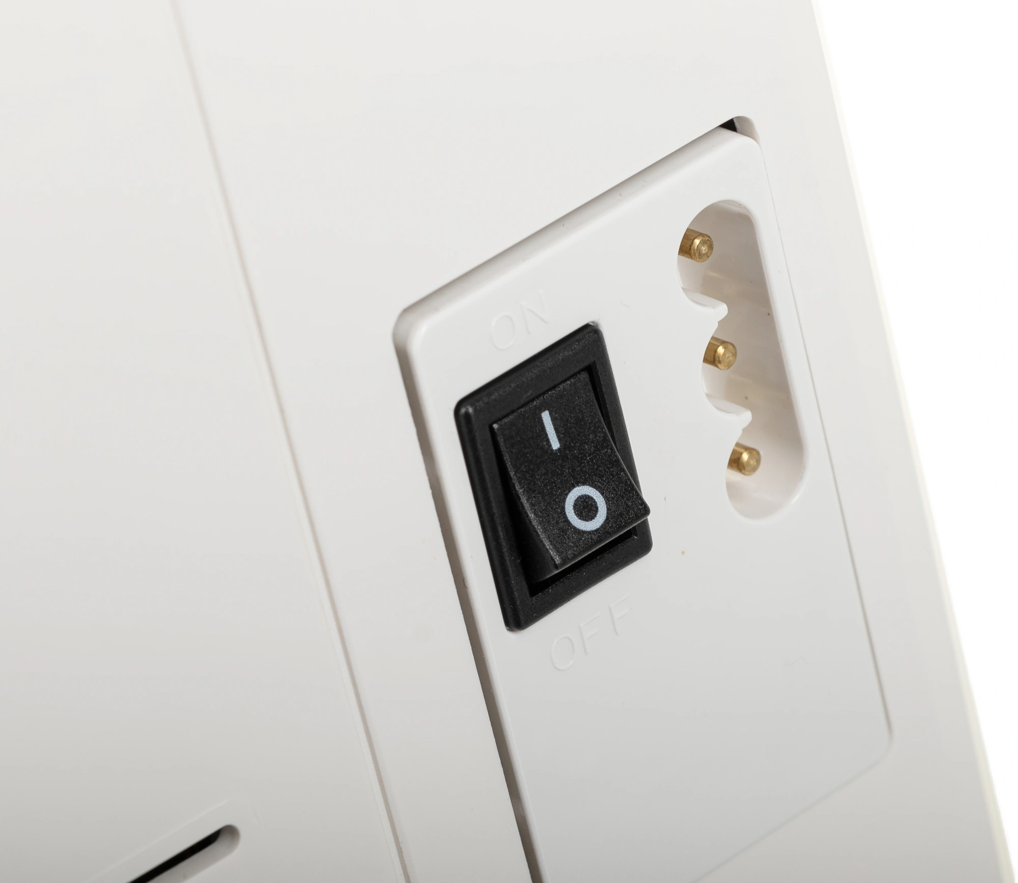 Швейная машина Janome Excellent Stitch 18A белый — миниатюра 11