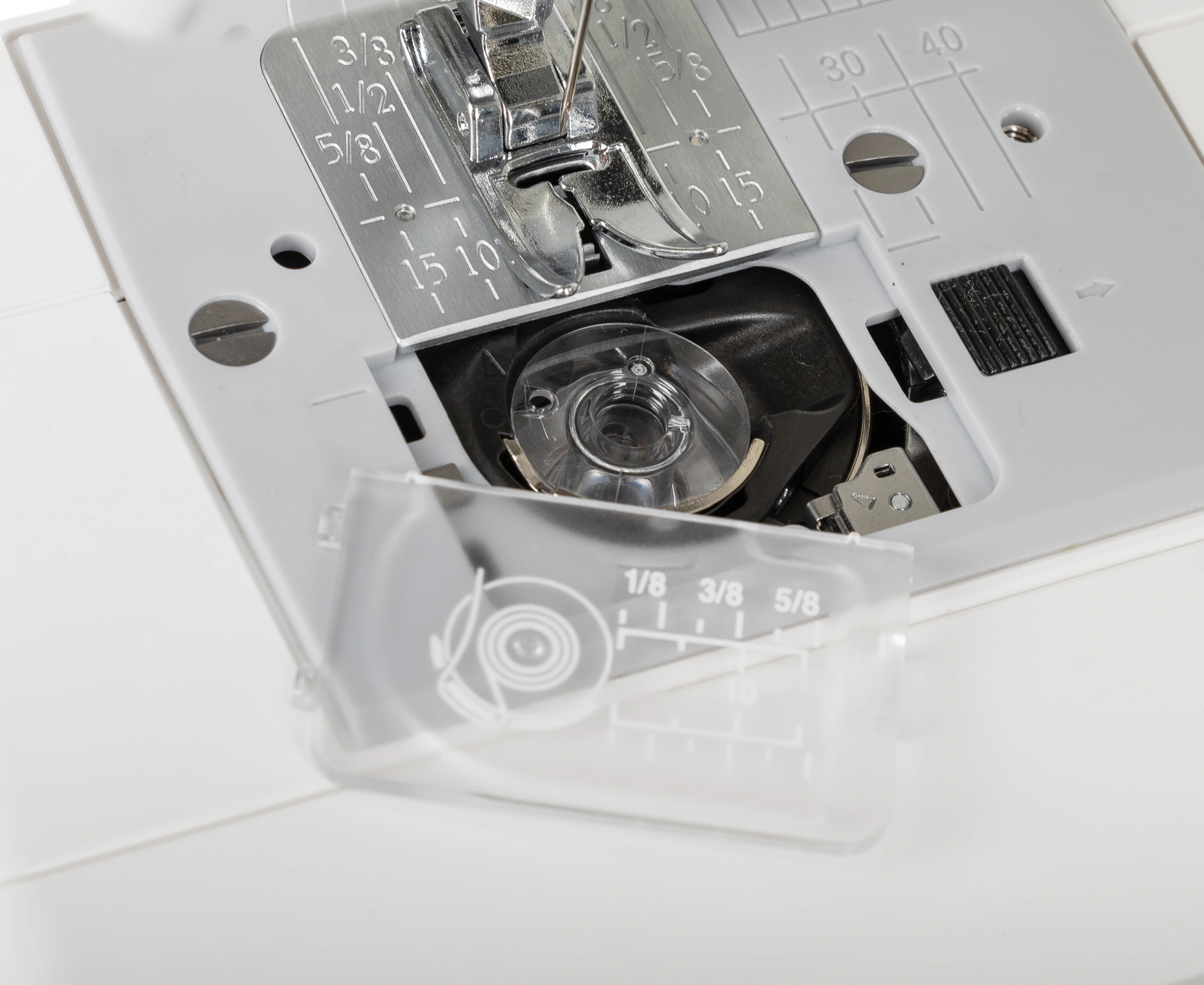 Швейная машина Janome Excellent Stitch 18A белый — миниатюра 16