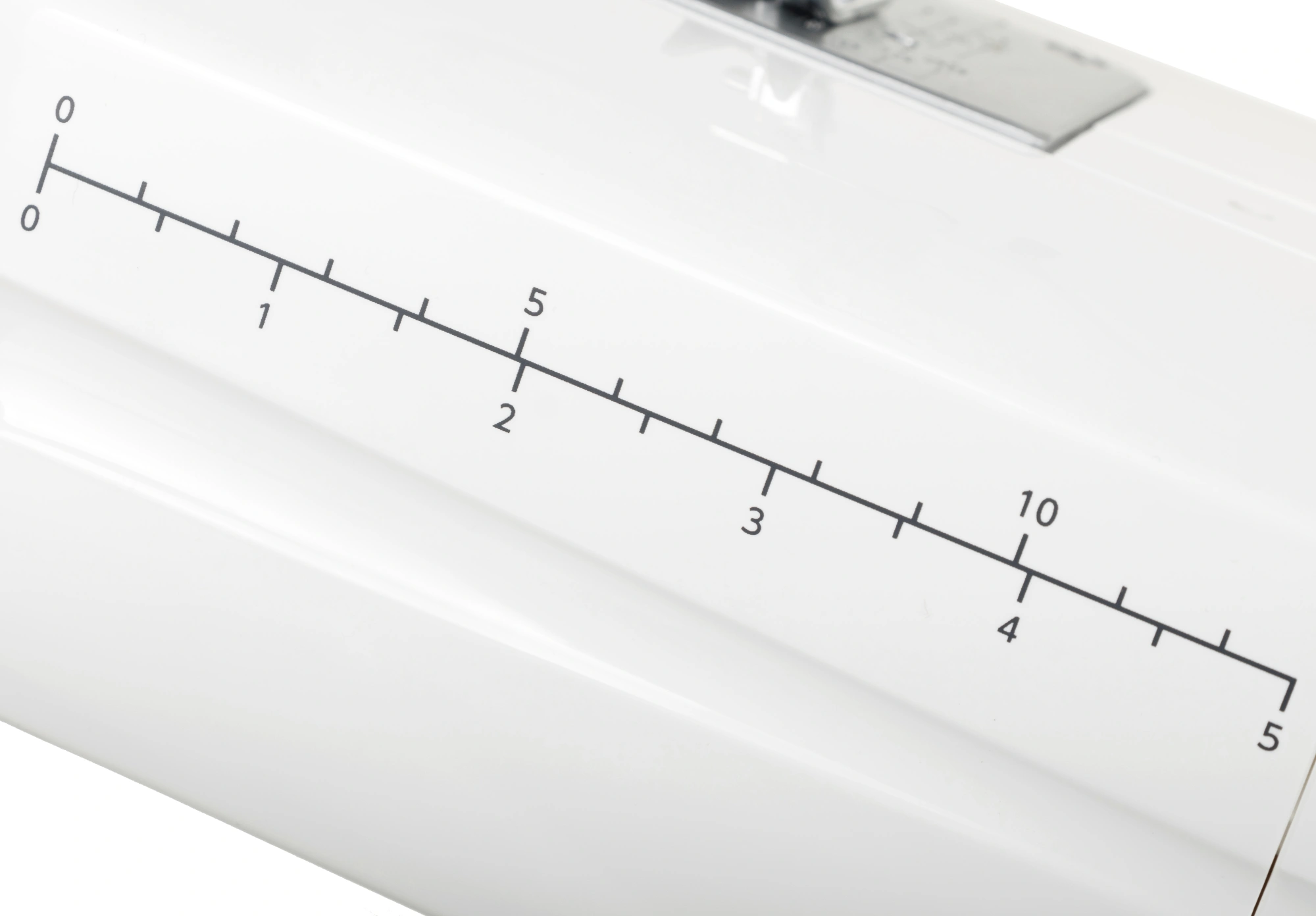 Швейная машина Janome Excellent Stitch 23 белый — миниатюра 15
