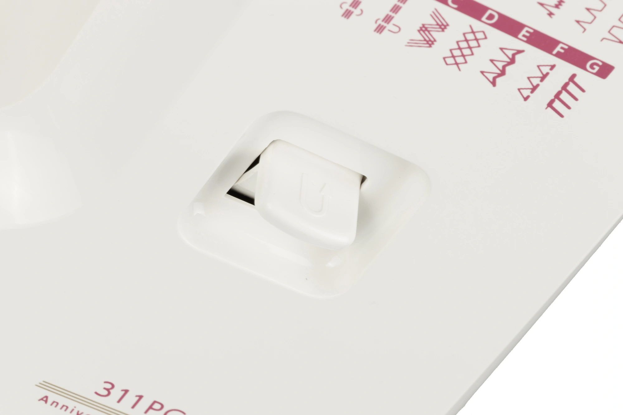 Швейная машина Janome 311PG белый/розовый — миниатюра 9
