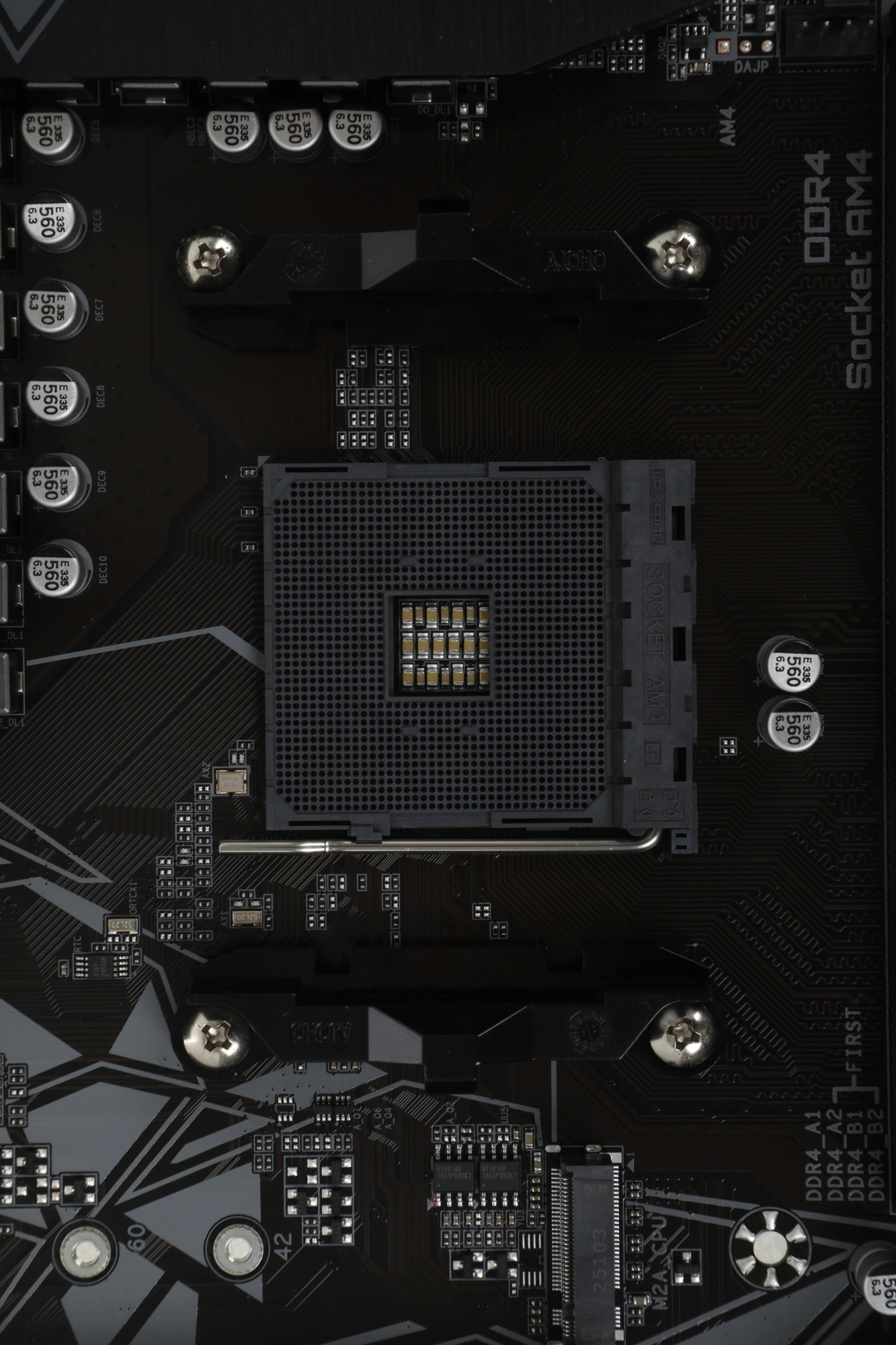 Материнская плата Gigabyte B550 GAMING X V2 Soc-AM4 AMD B550 4xDDR4 ATX AC`97 8ch(7.1) GbLAN RAID+DVI+HDMI — миниатюра 2