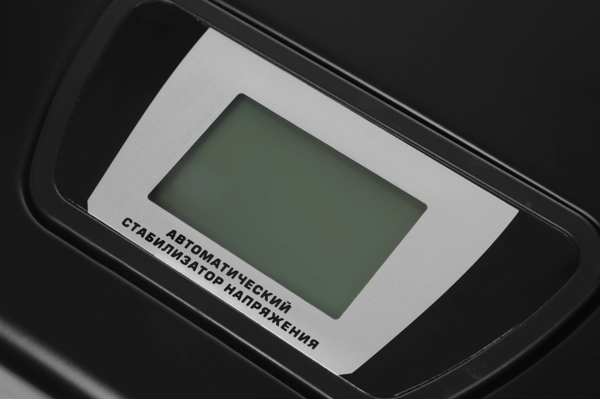 Стабилизатор напряжения Rucelf SDW.II-6000-L 6кВА однофазный черный (SDWII-6000-L) — миниатюра 7