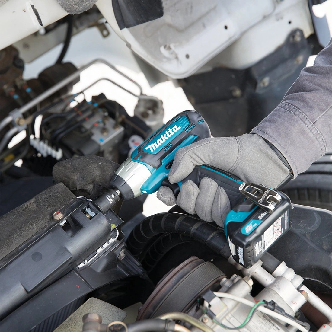 Гайковерт Makita TW140DWAE аккум. патрон:квад.3/8" (кейс в комплекте) — миниатюра 2