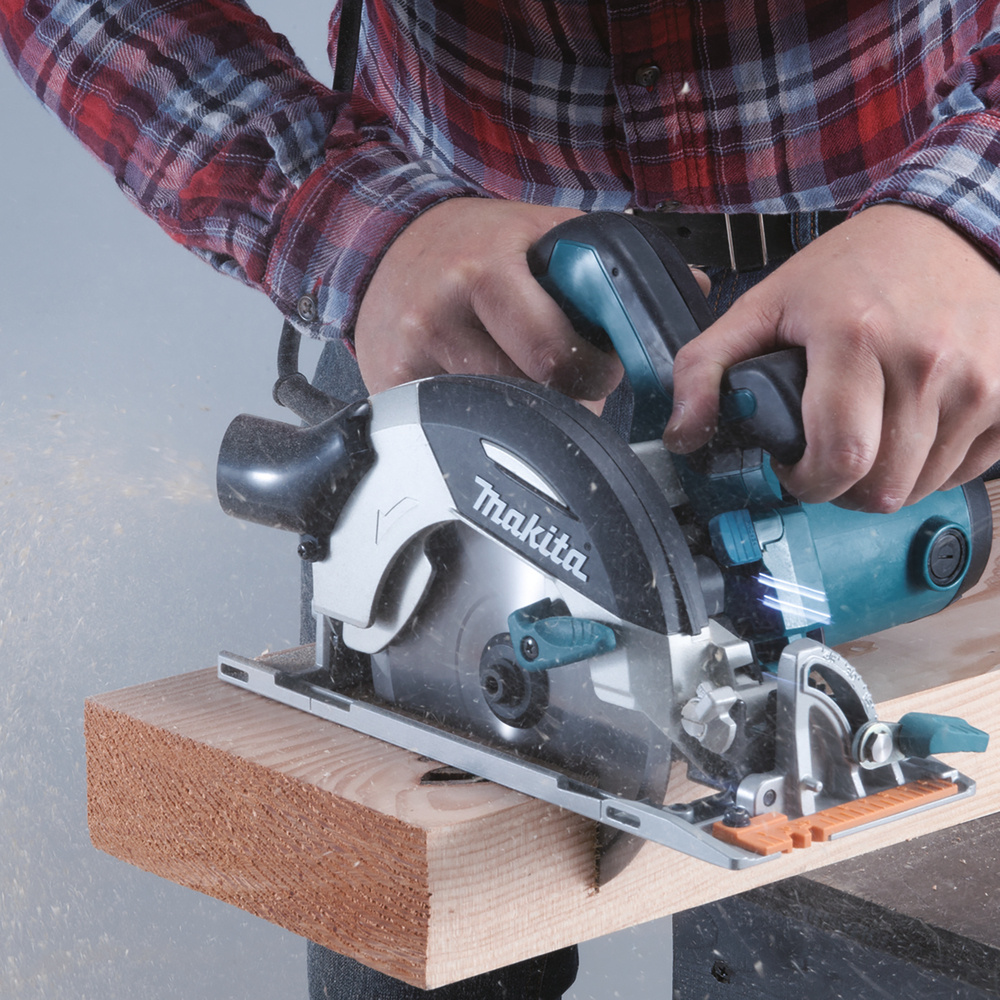 Циркулярная пила (дисковая) Makita HS6100 1100Вт (ручная) D диска.:165мм — миниатюра 2