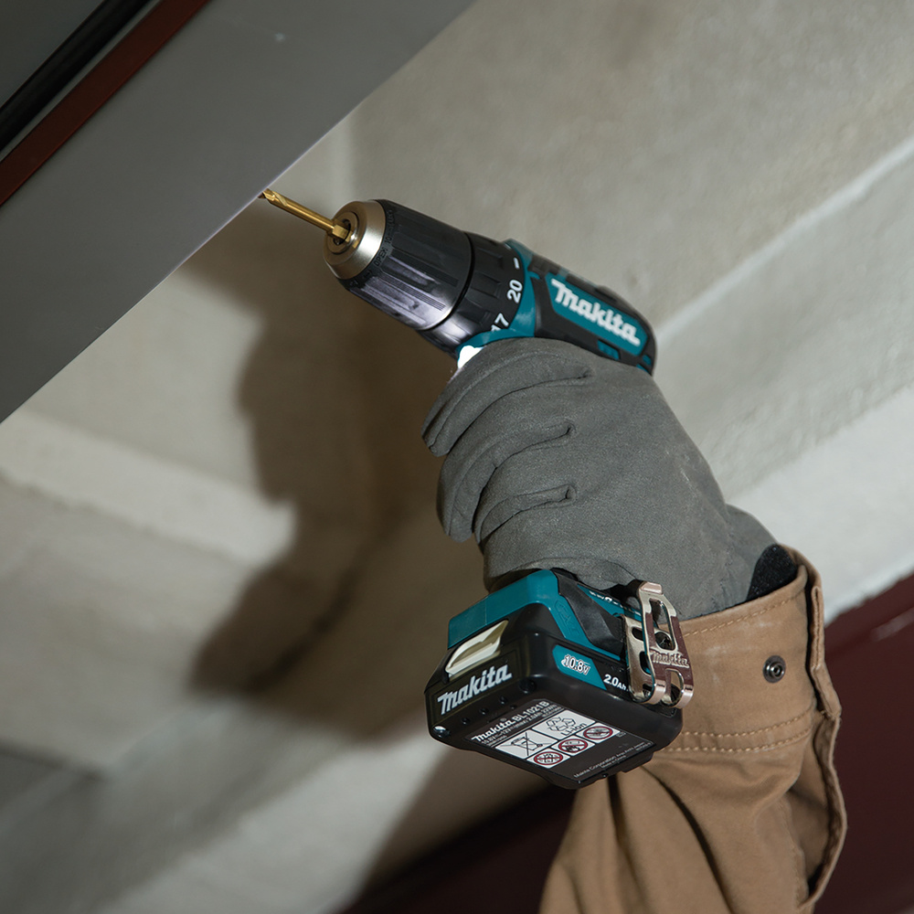 Дрель-шуруповерт Makita DF332DWAE аккум. патрон:быстрозажимной (кейс в комплекте) — миниатюра 2