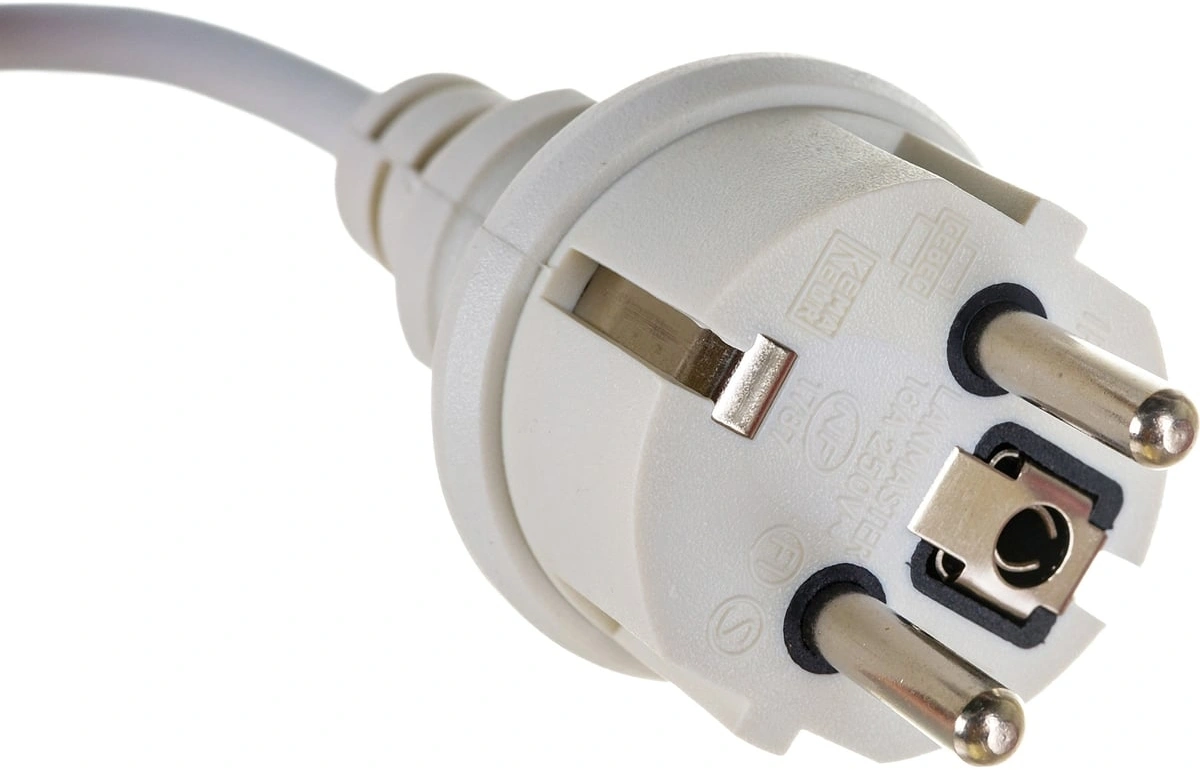 Шнур питания Lanmaster LAN-PP13/SH-1.8-WH — миниатюра 4