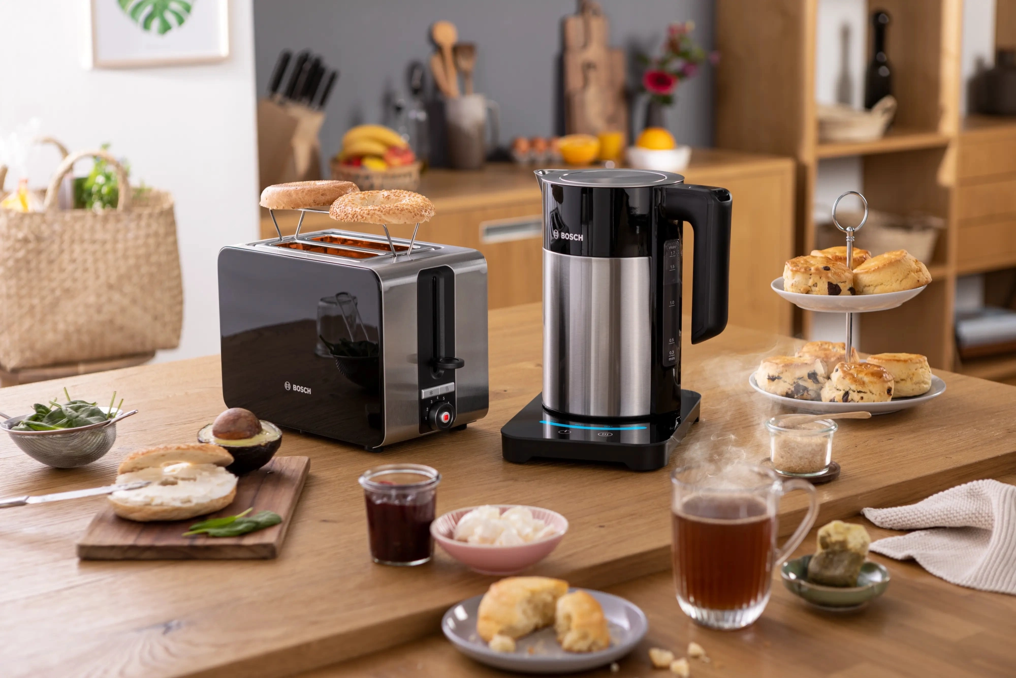 Чайник электрический Bosch TWK7203 1.7л. 2200Вт черный/серебристый корпус: металл/пластик — миниатюра 7