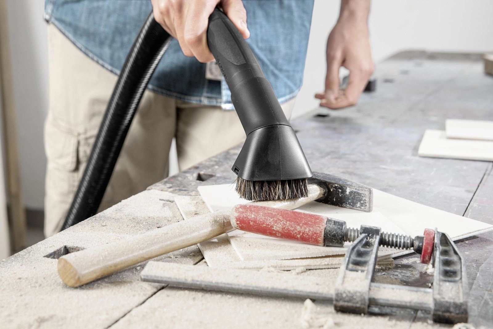 Строительный пылесос Karcher WD 3 P V-17/4/20 Workshop 1000Вт (уборка: сухая/влажная/выдув/сбор воды) желтый — миниатюра 5