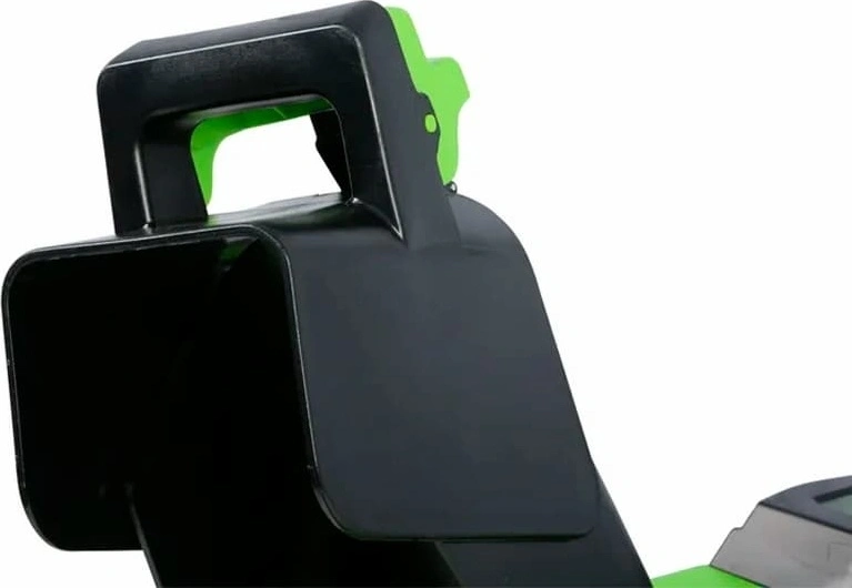Снегоуборщик электр. Greenworks Garden GD60PSTK4 — миниатюра 2