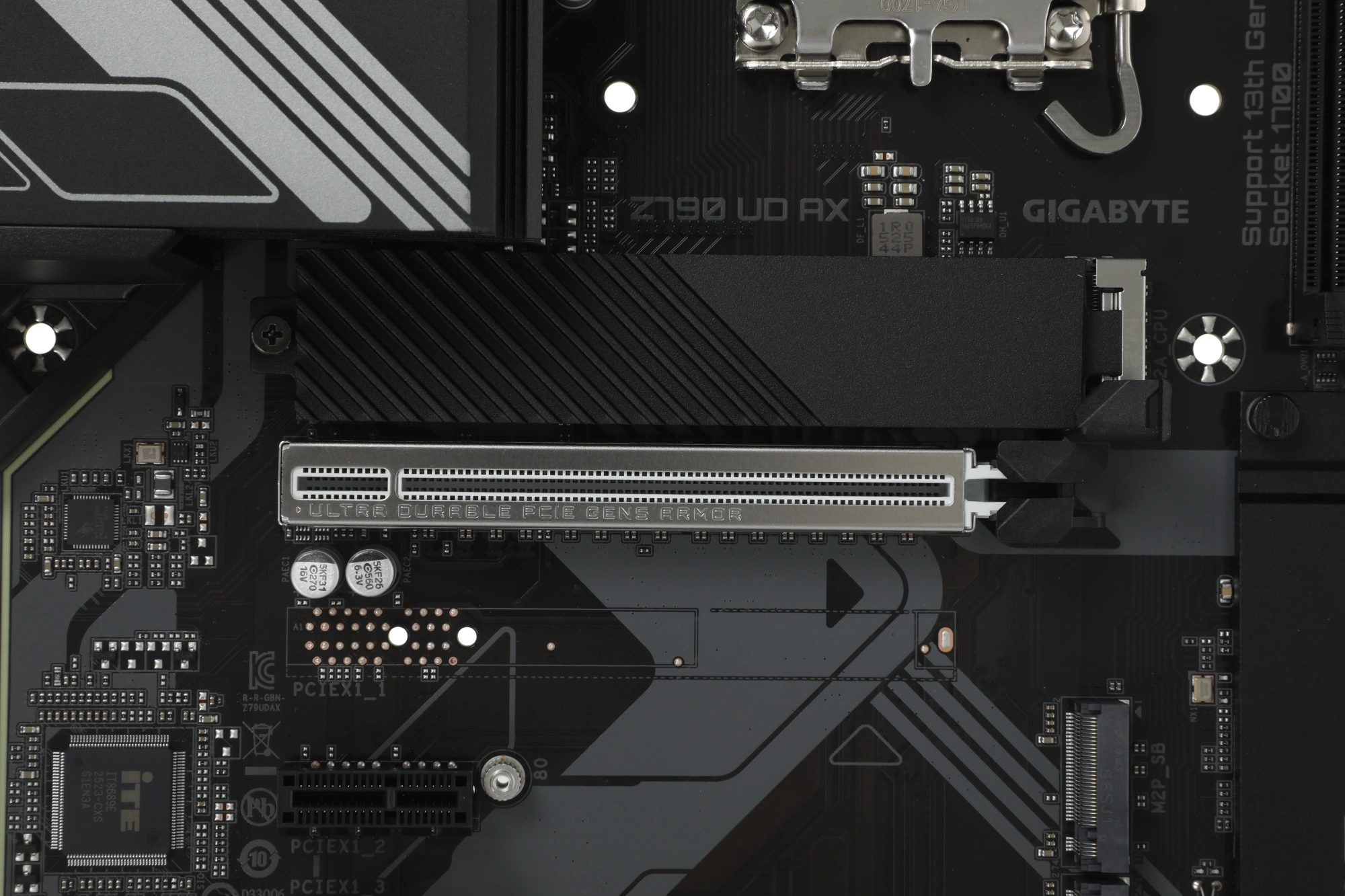 Материнская плата Gigabyte Z790 UD AX Soc-1700 Intel Z790 4xDDR5 ATX AC`97 8ch(7.1) 2.5Gg RAID+HDMI+DP — миниатюра 9