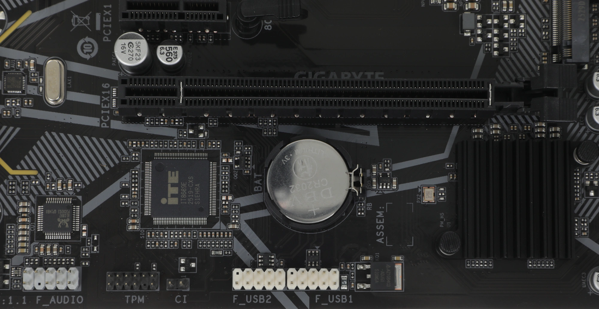Материнская плата Gigabyte A520M K V2 Soc-AM4 AMD A520 2xDDR4 mATX AC`97 8ch(7.1) GbLAN RAID+VGA+HDMI — миниатюра 9