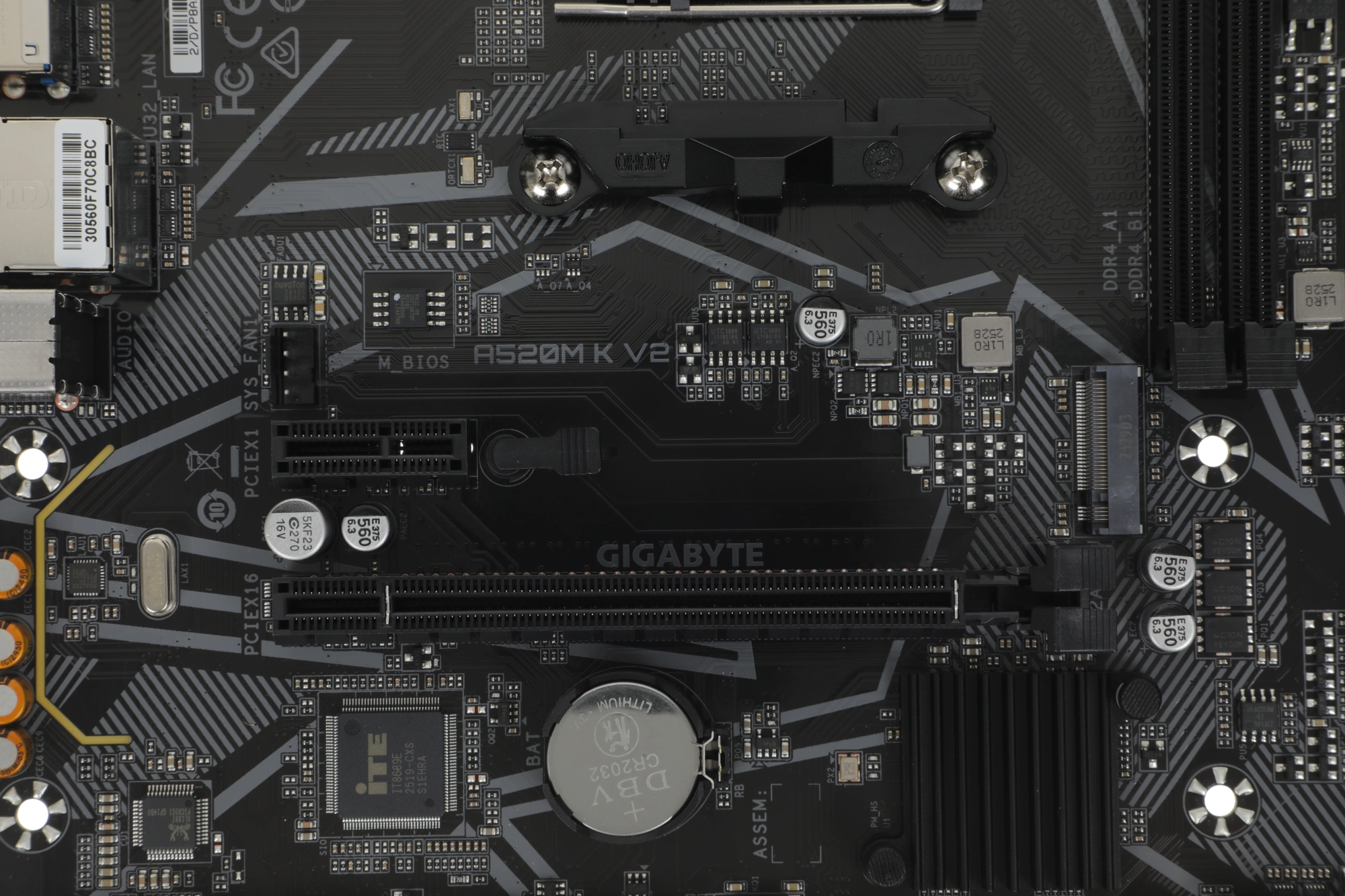 Материнская плата Gigabyte A520M K V2 Soc-AM4 AMD A520 2xDDR4 mATX AC`97 8ch(7.1) GbLAN RAID+VGA+HDMI — миниатюра 10