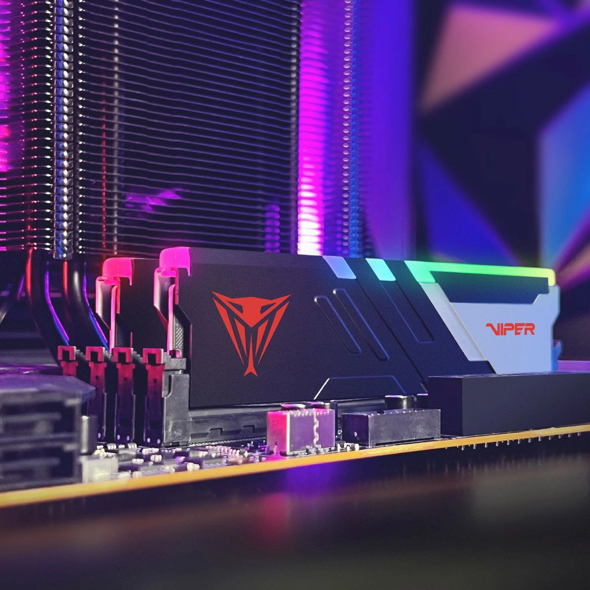 Память DDR5 2x16GB 6800MHz Patriot PVVR532G680C34K Viper Venom RGB RTL Gaming PC5-54400 CL34 DIMM UDIMM 288-pin 1.4В kit с радиатором Ret — миниатюра 7