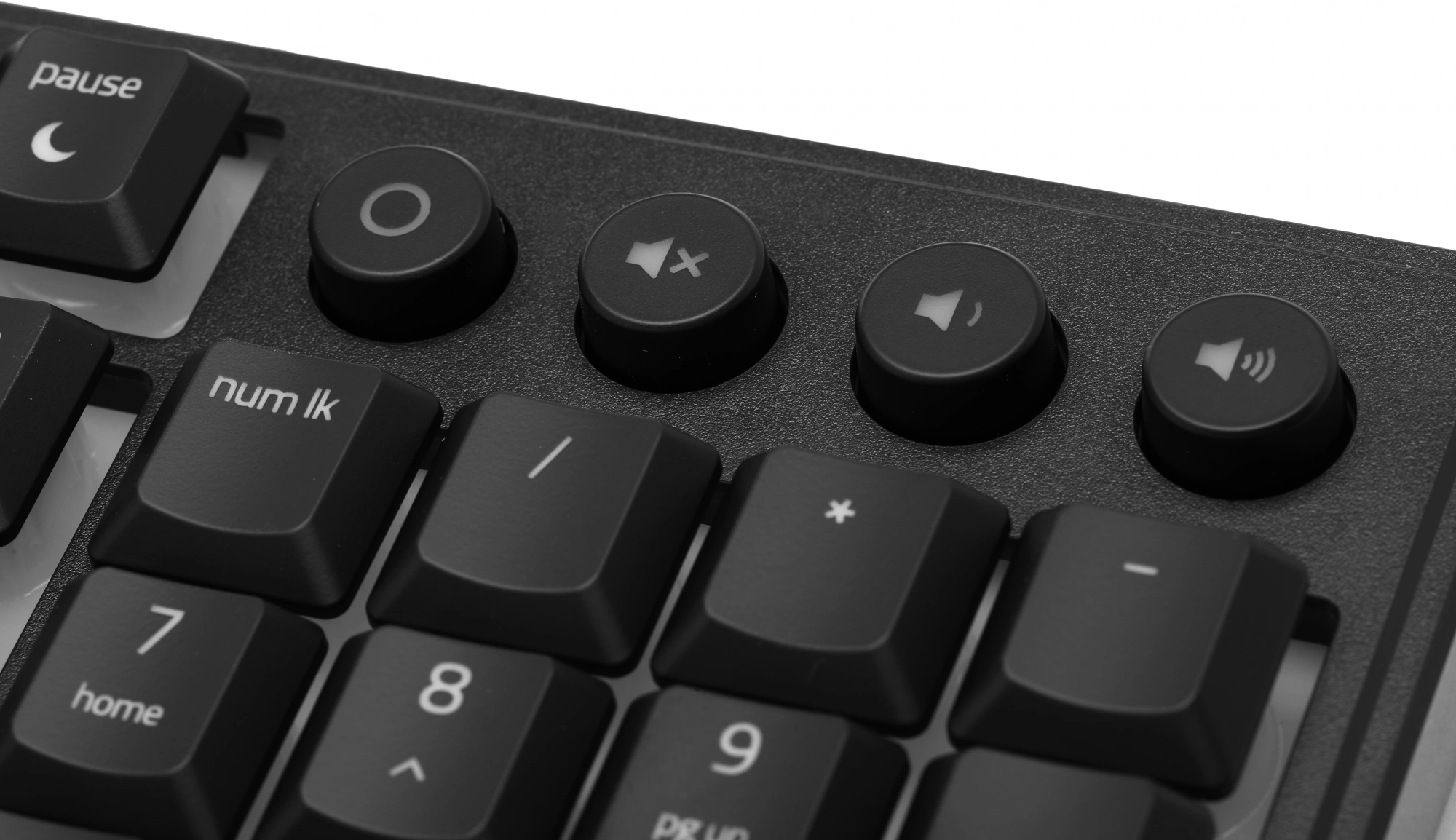Клавиатура Razer Ornata V3 механическая черный USB Multimedia for gamer LED (подставка для запястий) (RZ03-04460800-R3R1) — миниатюра 4