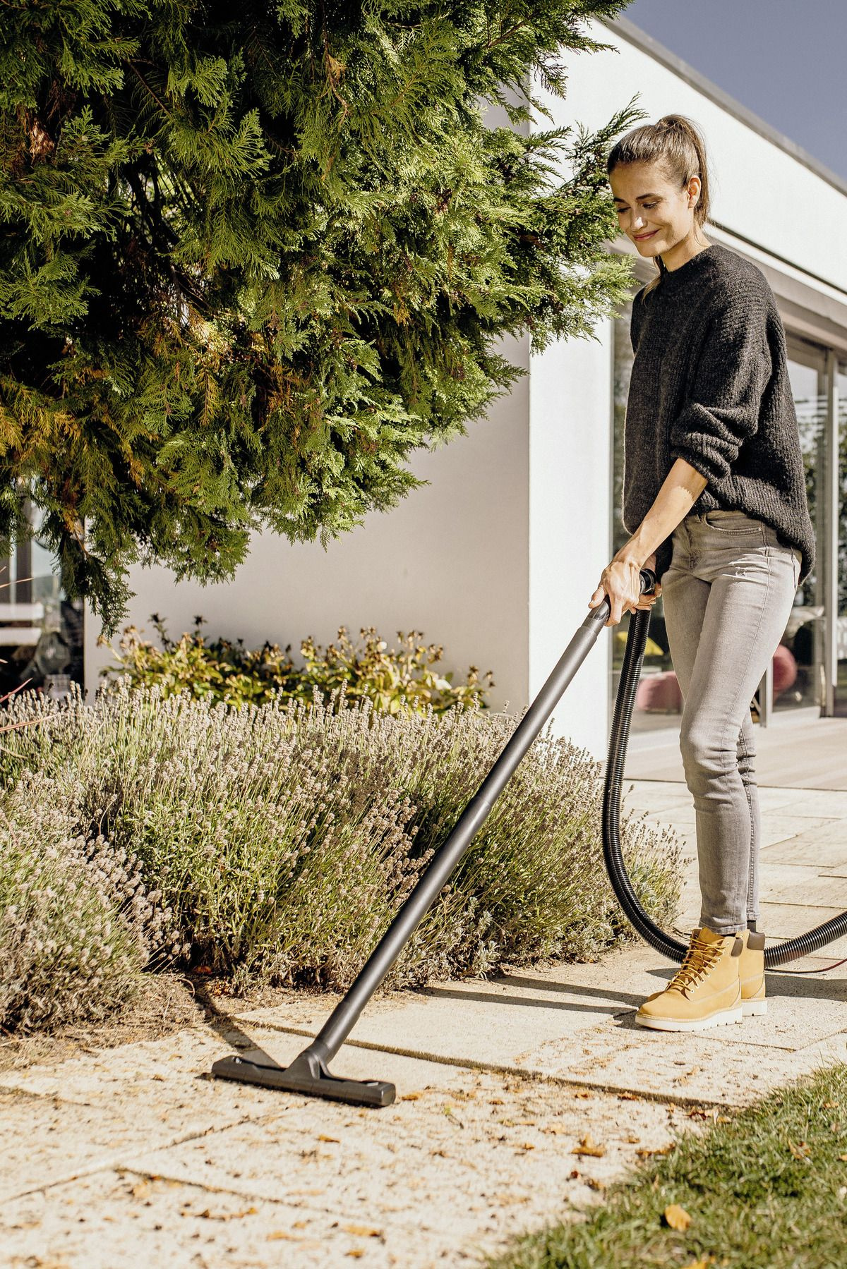 Строительный пылесос Karcher WD 3 S V-19/4/20 (YSY) 1000Вт (уборка: сухая/влажная/выдув/сбор воды) желтый — миниатюра 2