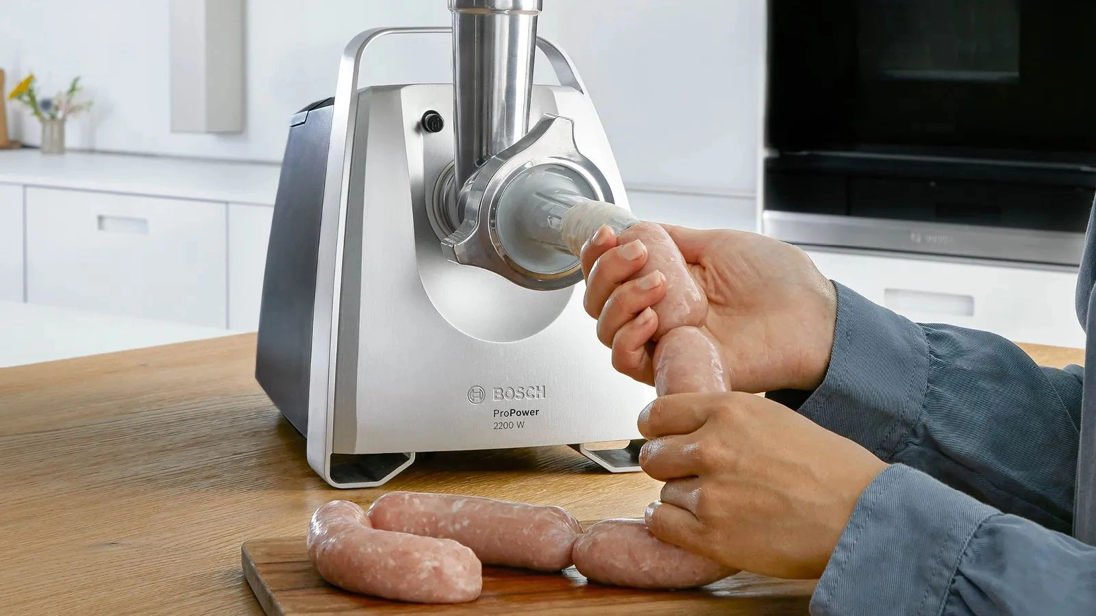 Мясорубка Bosch MFW68660 2200Вт черный — миниатюра 5