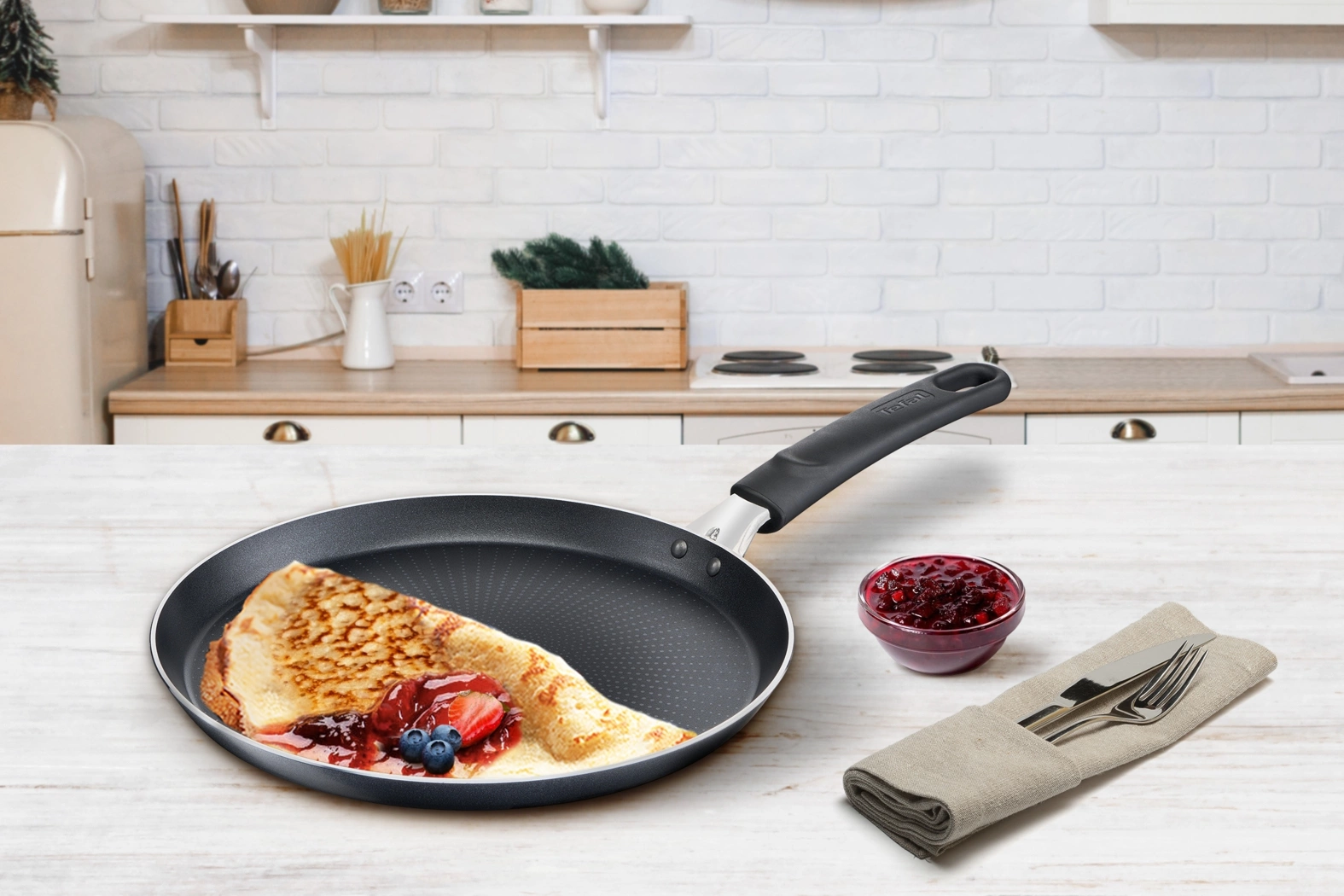 Сковорода блинная Tefal Force 4218522 круглая 22см покрытие: антипригарное ручка несъемная (без крышки) черный (9100048318) — миниатюра 4