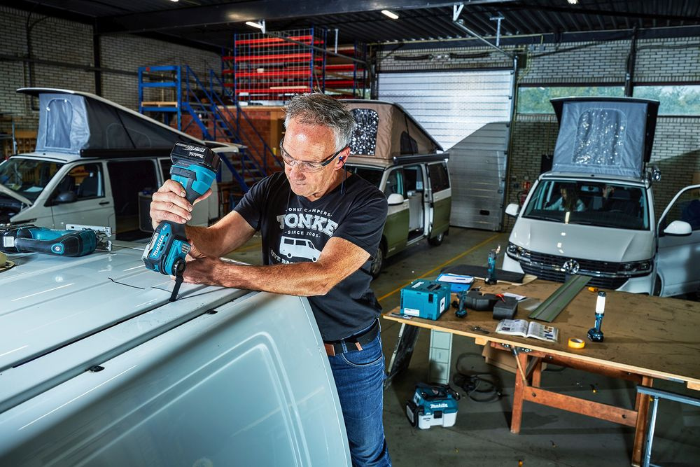 Многофункциональный инструмент Makita DTM52Z синий/черный — миниатюра 19