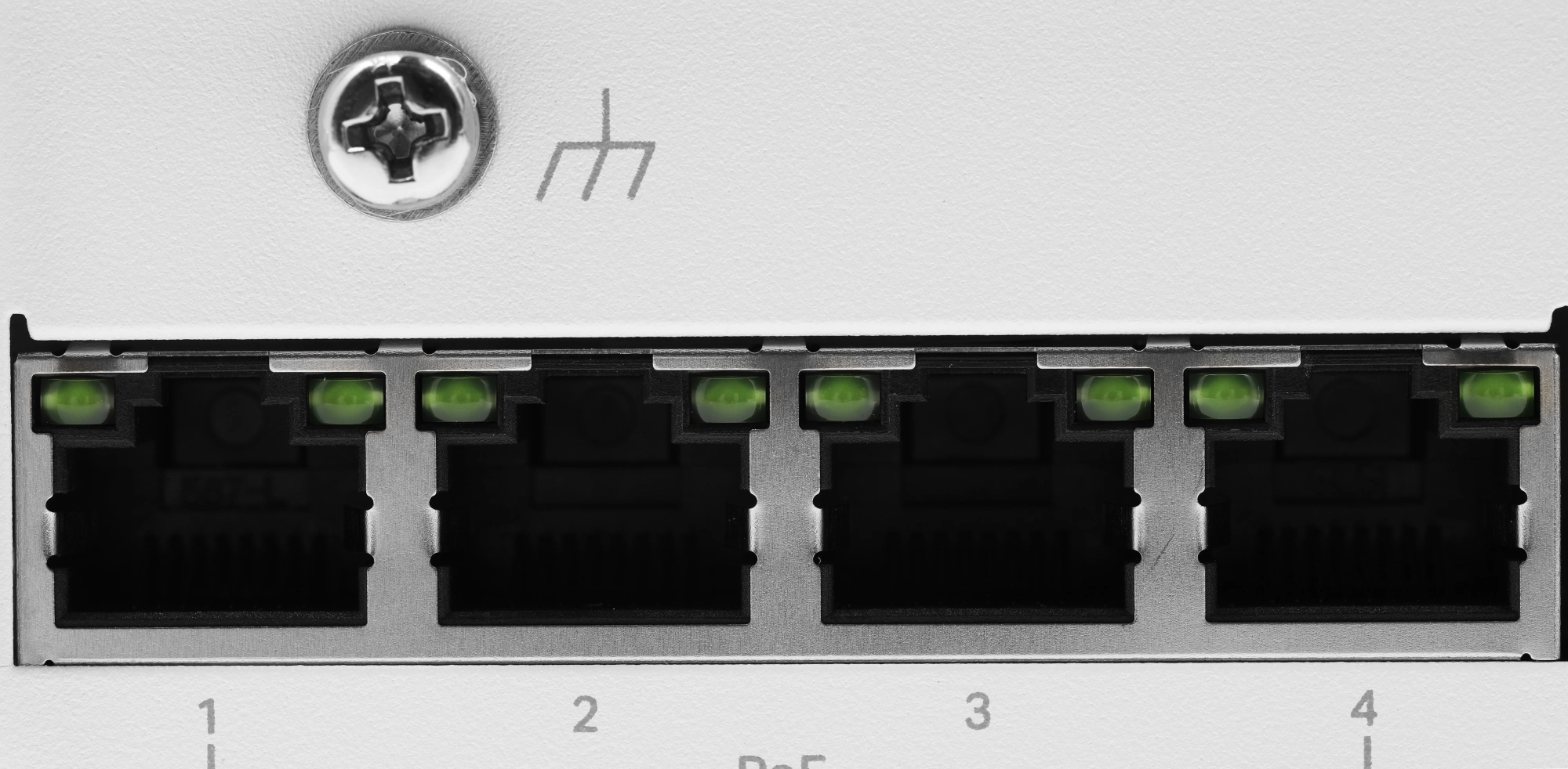 Видеорегистратор TP-Link NVR VIGI NVR1104H-4P — миниатюра 16