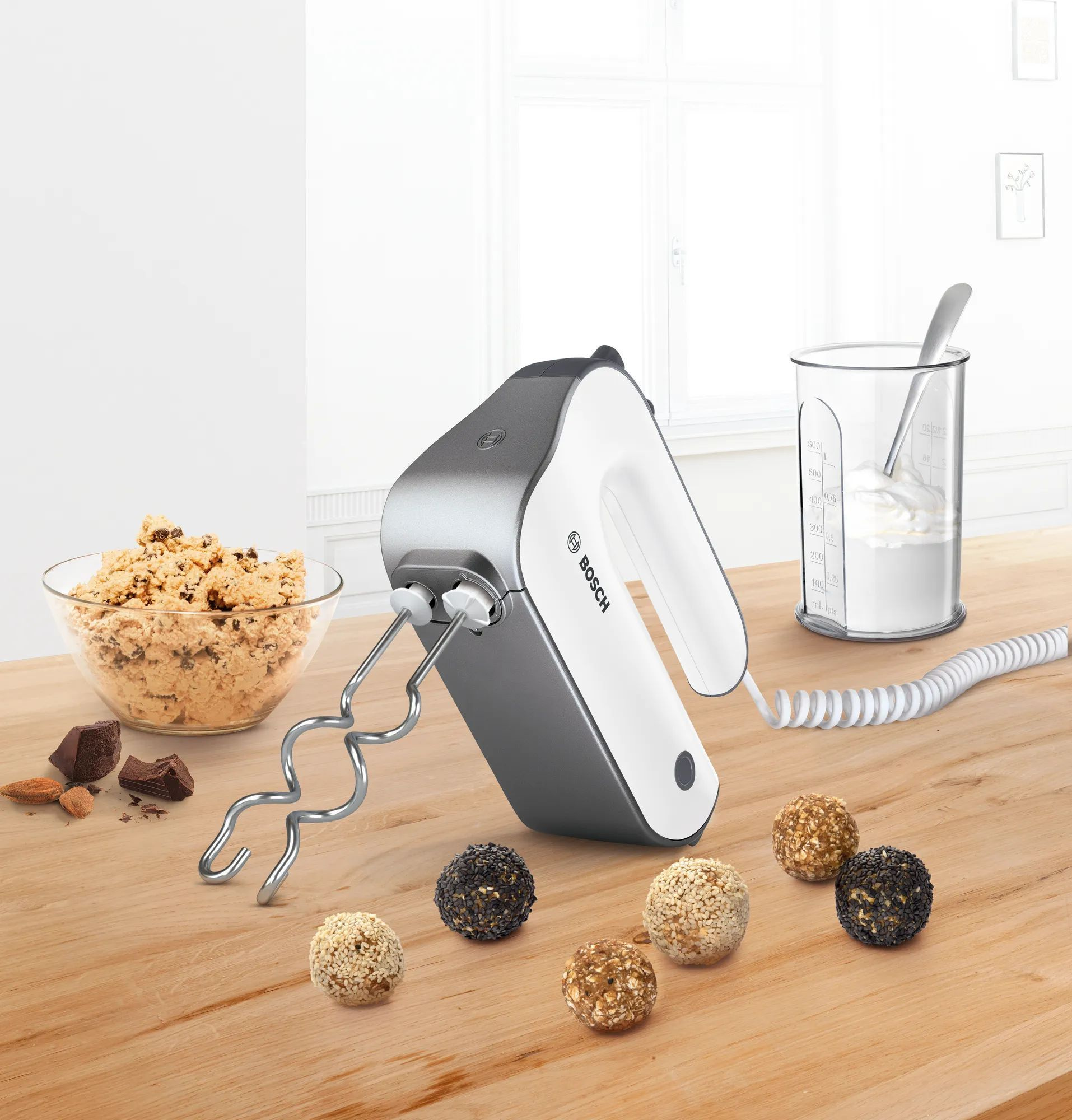 Миксер ручной Bosch MFQ49700 850Вт белый — миниатюра 6