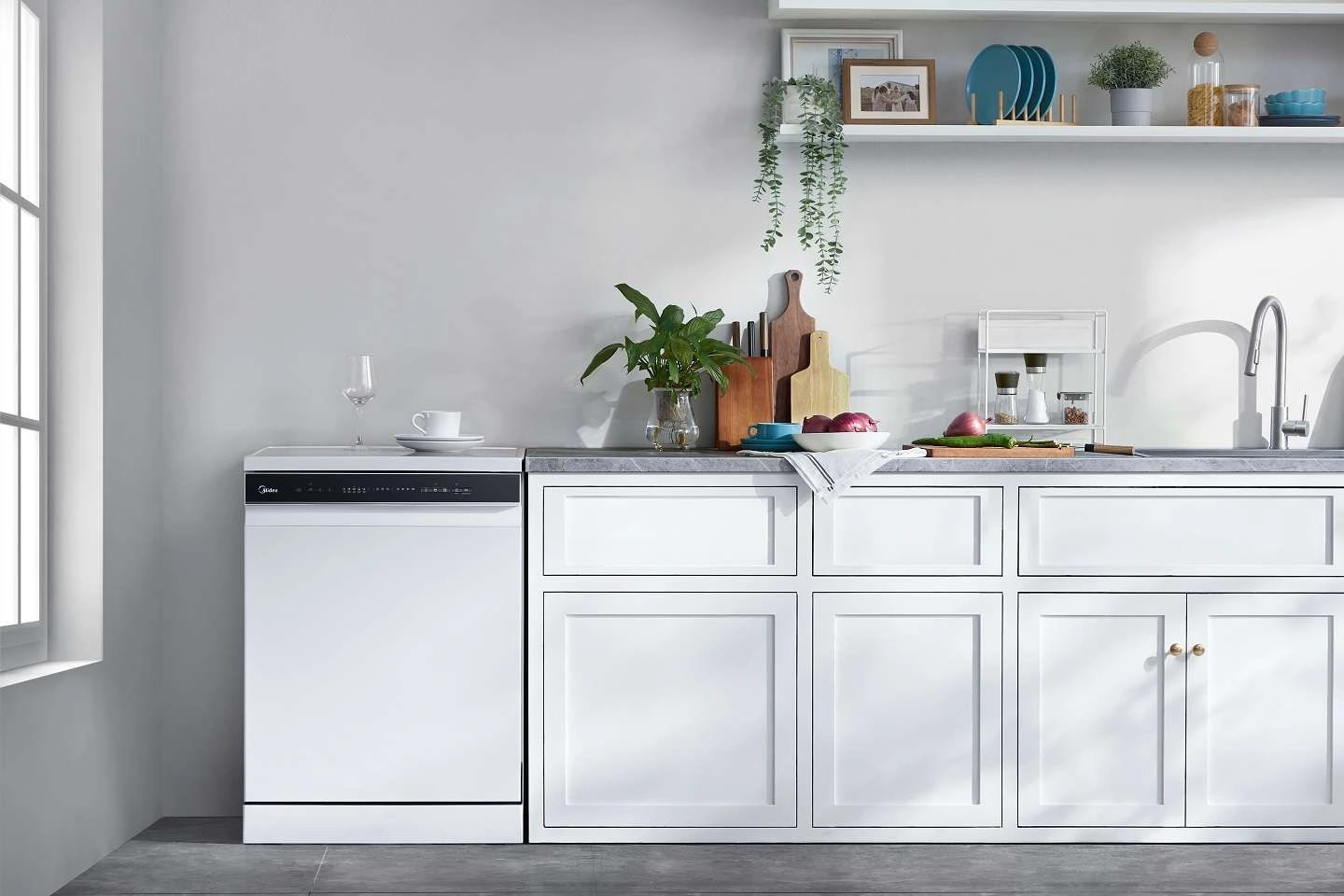 Посудомоечная машина Midea MFD60S150Wi белый (полноразмерная) — миниатюра 5