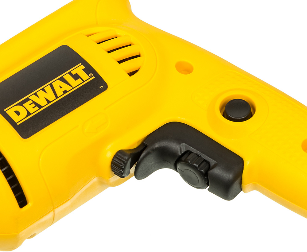 Дрель безударная DeWalt DWD014S-QS 550Вт патрон:быстрозажимной реверс — миниатюра 4