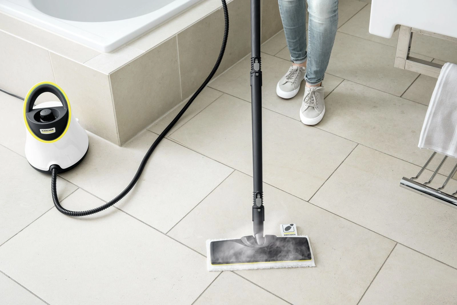 Пароочиститель напольный Karcher EasyFix SC 2 Deluxe 1500Вт белый/желтый — миниатюра 4