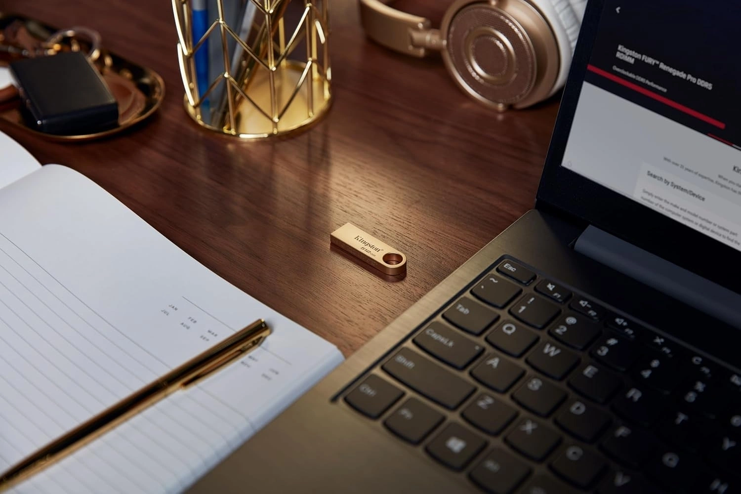 Флеш Диск Kingston 128GB DataTraveler SE9 DTSE9G3/128GB USB3.0 золотистый — миниатюра 5