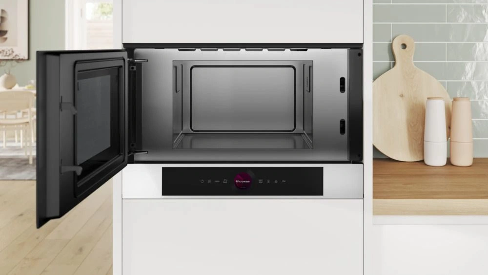 Микроволновая печь Bosch BFL7221W1 21л. 900Вт белый (встраиваемая) — миниатюра 3