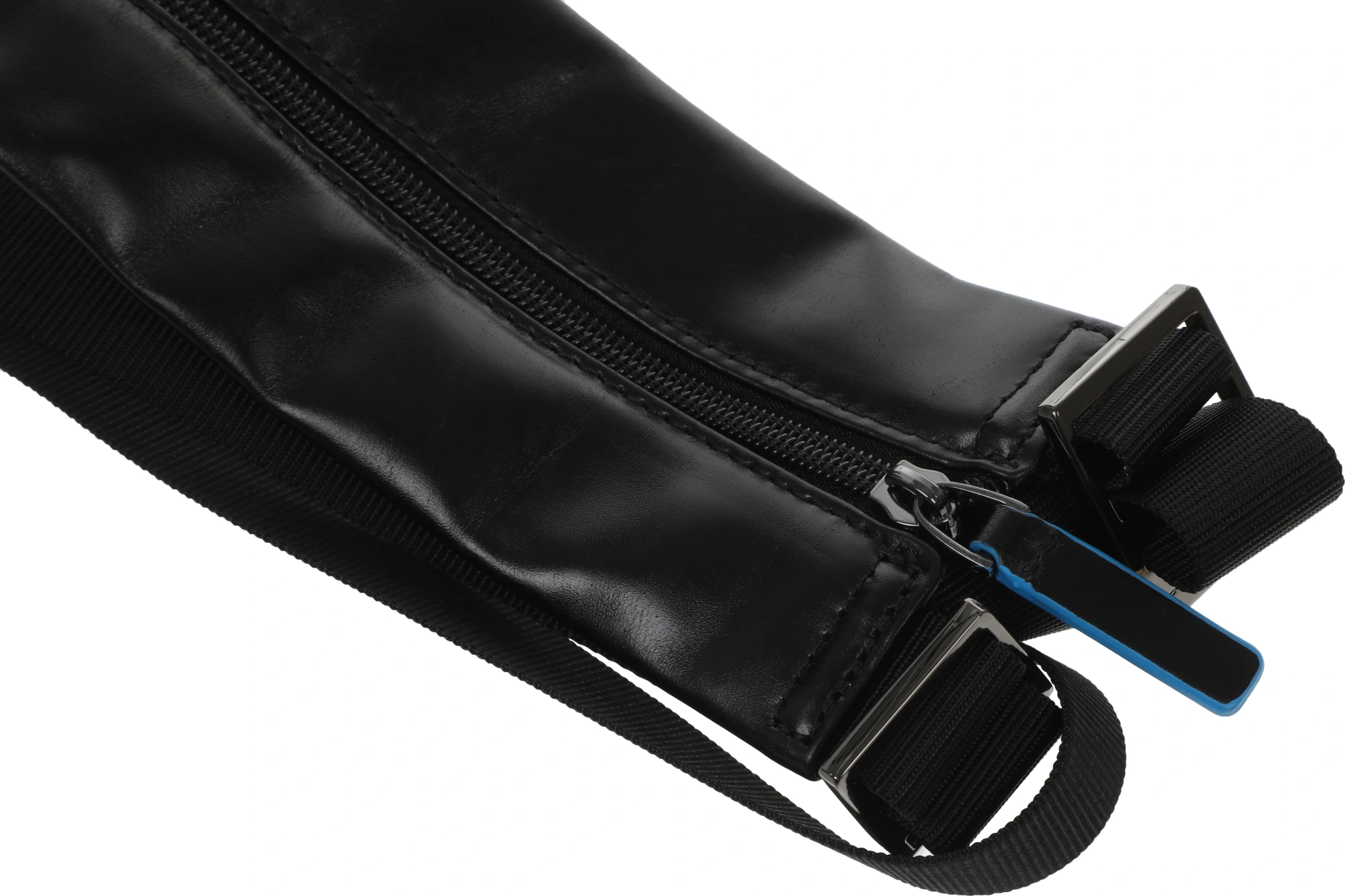 Рюкзак слинг мужской Piquadro Blue Square CA6589B2/N черный натур.кожа — миниатюра 5