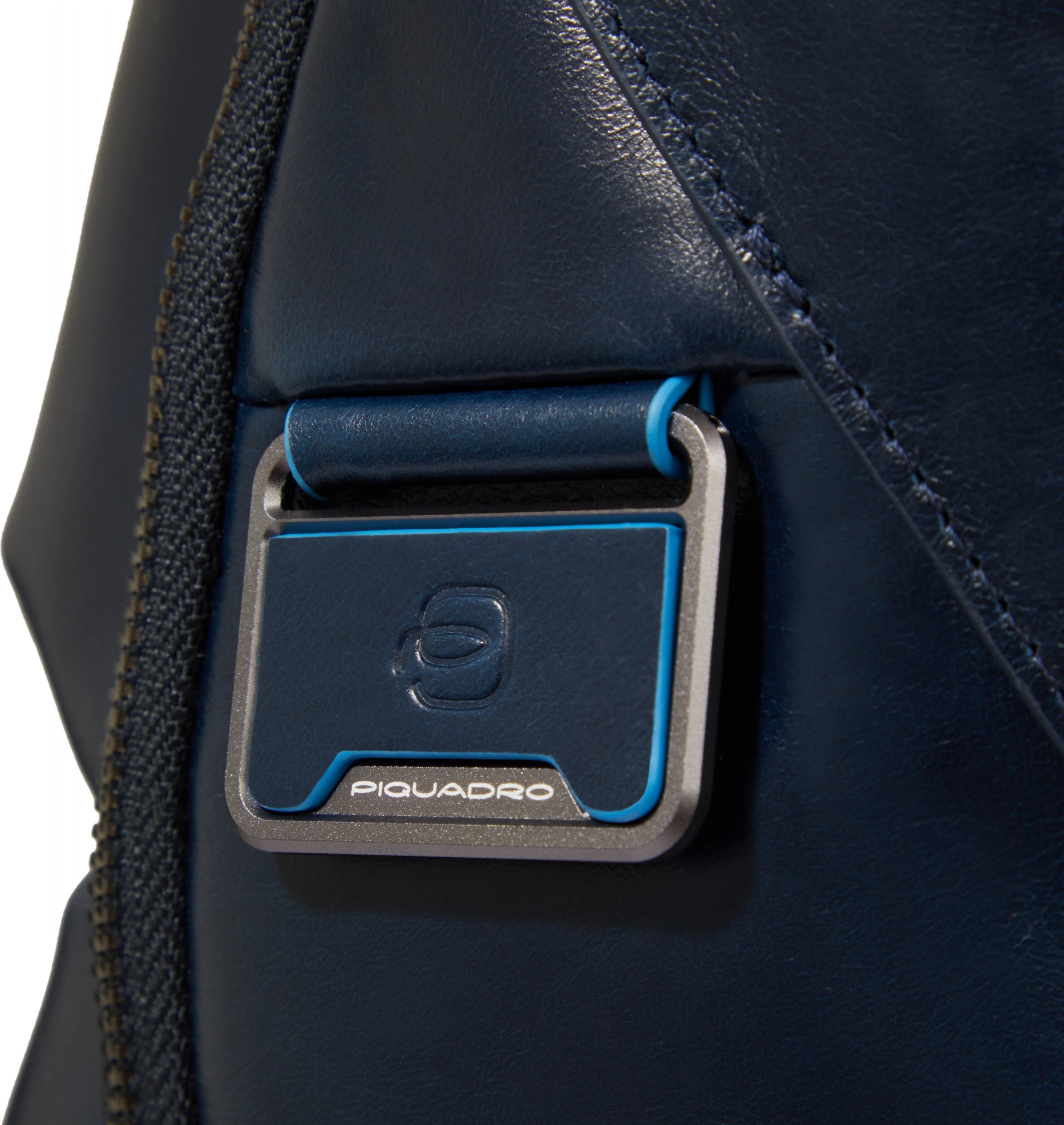 Рюкзак мужской Piquadro Blue Square CA6592B2BM/BLU2 темно-синий натур.кожа — миниатюра 13