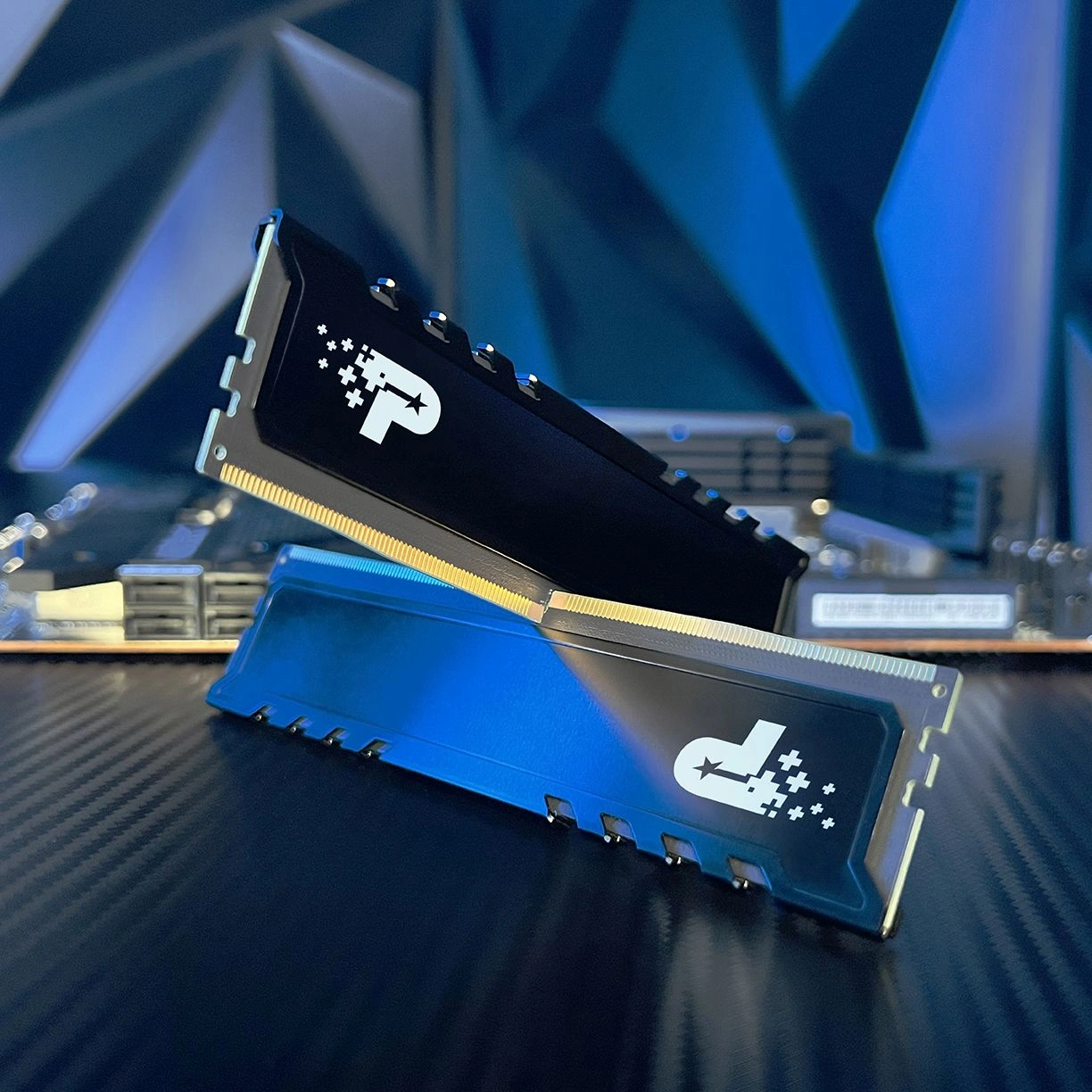 Память DDR5 16GB 5600MHz Patriot PSP516G560081H1 Signature Premium RTL PC5-44800 CL46 DIMM UDIMM 288-pin 1.1В single rank с радиатором Ret — миниатюра 5