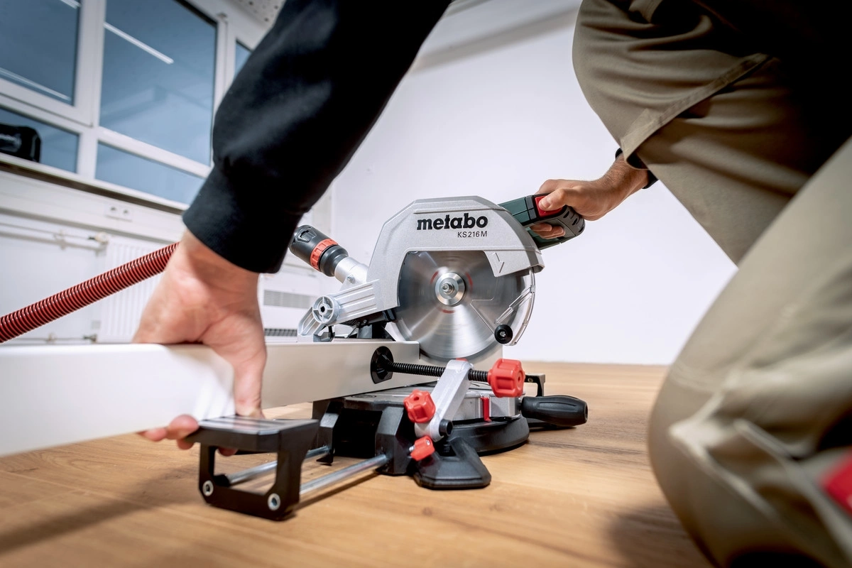 Торцовочная пила Metabo KS 216 M 1100Вт 5000об/мин d=216мм — миниатюра 7