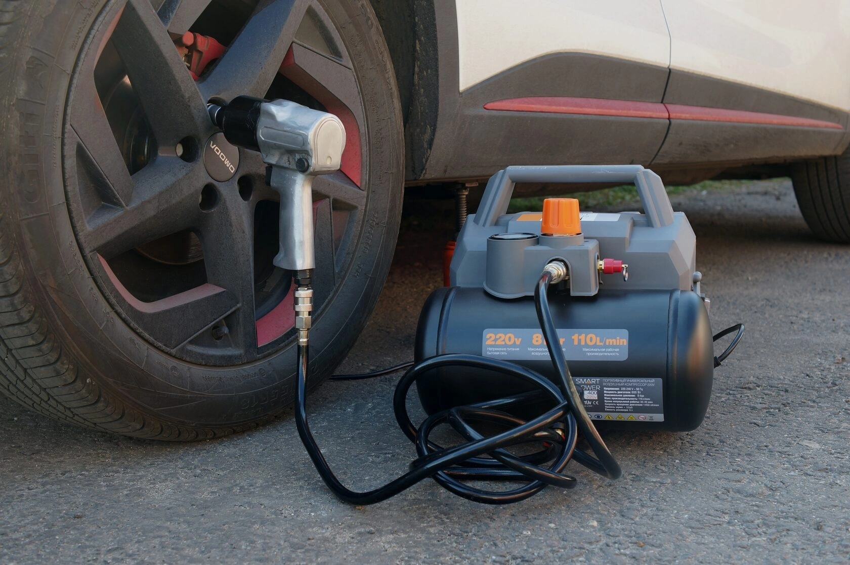 Автомобильный компрессор Berkut Smart Power SAC-400 110л/мин шланг 3.1м — миниатюра 5