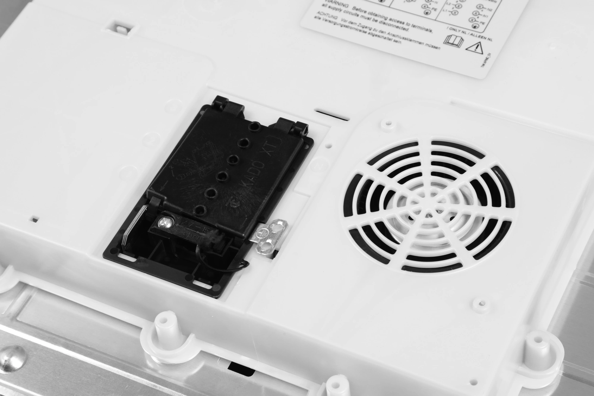 Индукционная варочная поверхность Gorenje GI6401BSC черный — миниатюра 6