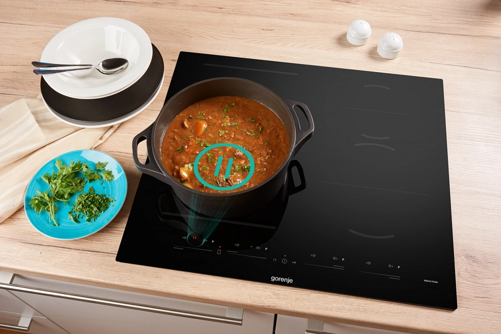 Индукционная варочная поверхность Gorenje GI6432BSCE черный — миниатюра 3
