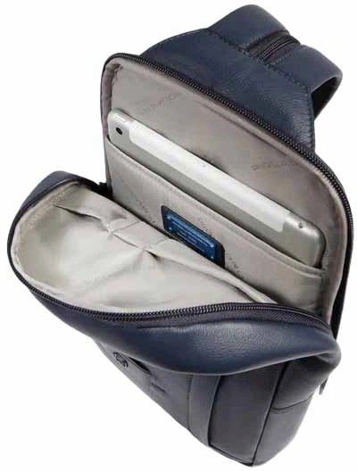 Рюкзак слинг Piquadro Russel CA6764W137/BLU синий натур.кожа — миниатюра 4