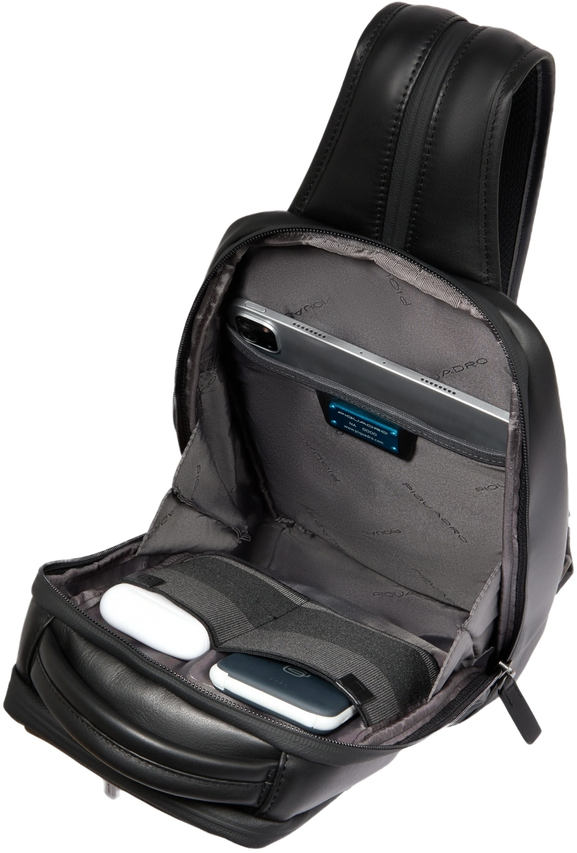 Рюкзак слинг Piquadro Urban CA6801UB00/N черный натур.кожа — миниатюра 5