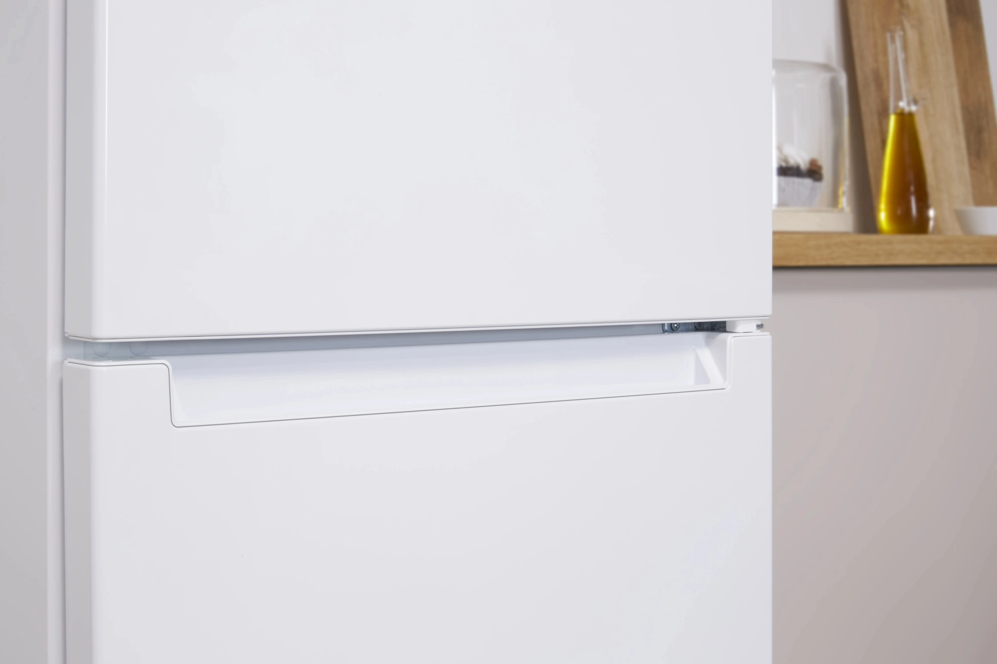 Холодильник Indesit ES 18 A 2-хкамерн. белый — миниатюра 3