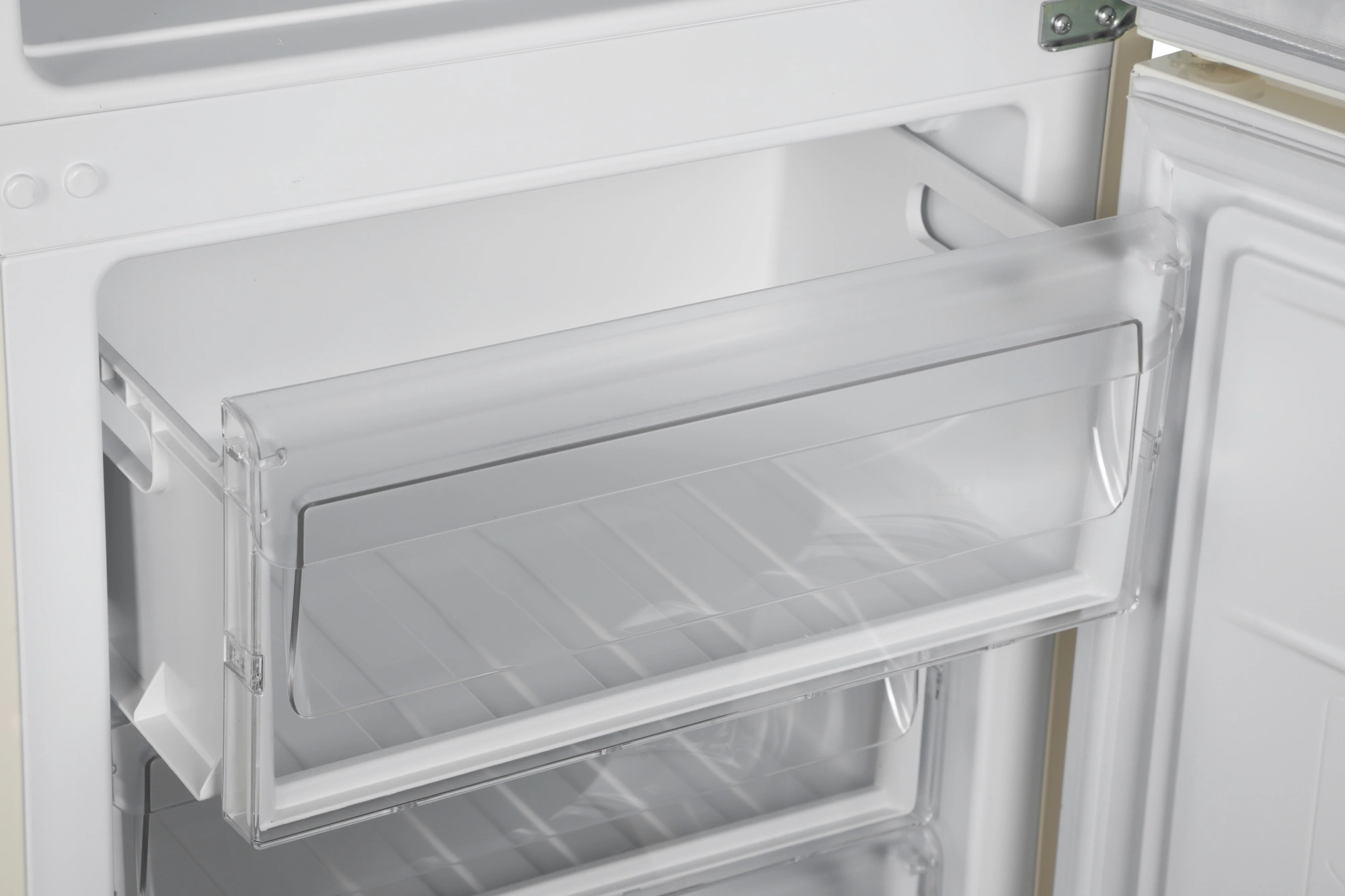 Холодильник Indesit ITR 4180 E 2-хкамерн. бежевый — миниатюра 11