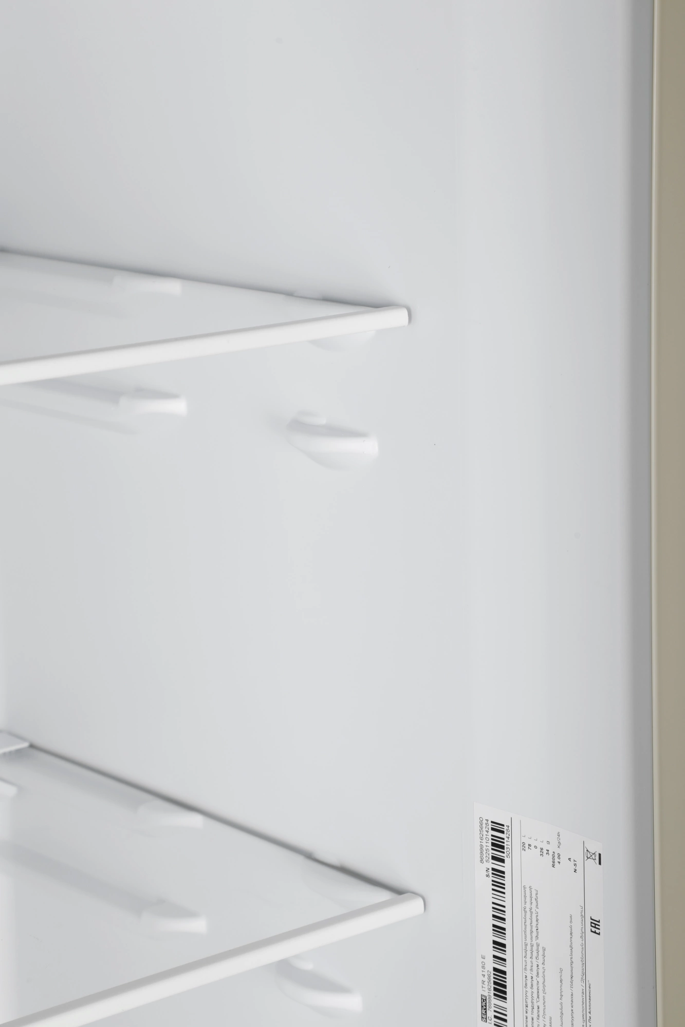 Холодильник Indesit ITR 4180 E 2-хкамерн. бежевый — миниатюра 21