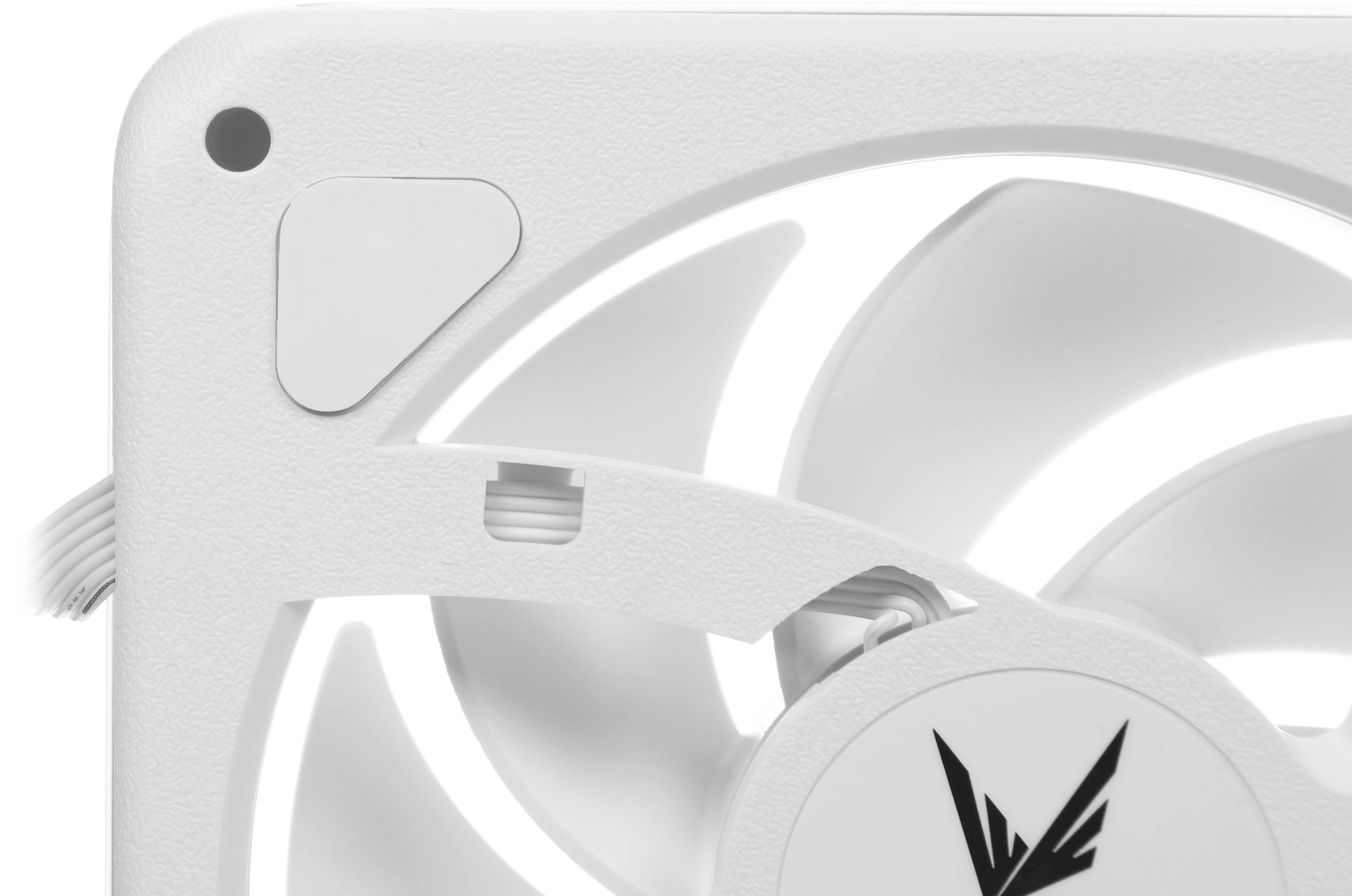 Вентилятор для корпуса Formula Air Fusion 3 ARGB 120х120x28 белый 4-pin 37.93дБ (упак.:3шт) (AIR FUSION 3 WH) Ret — миниатюра 7