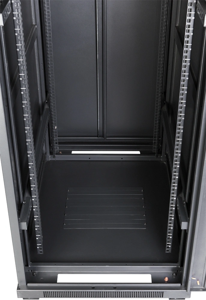 Шкаф серверный Lanmaster (TWT-CBB-47U-6X6-G1) напольный 47U 600x600мм пер.дв.стекл металл 2 бок.пан. 800кг черный 526мм 95кг 2277мм IP20 металл — миниатюра 8