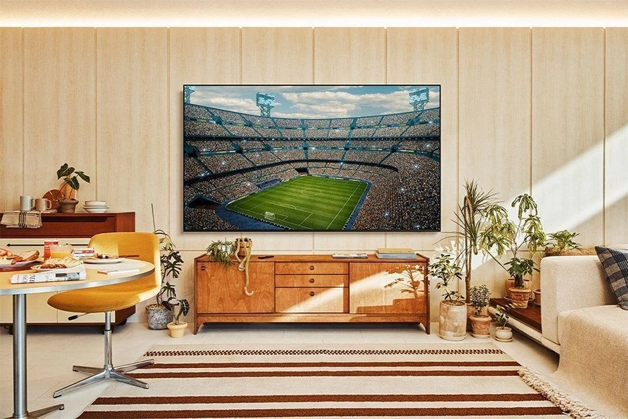 Телевизор LED Samsung 43" UE43U8000FUXRU черный 4K Ultra HD 60Hz DVB-T2 DVB-C DVB-S2 USB WiFi Smart TV — миниатюра 2